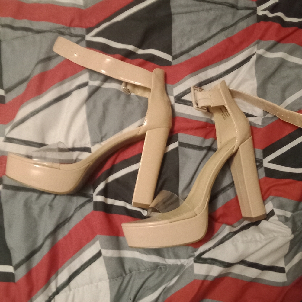 Hot tomato tan heels
